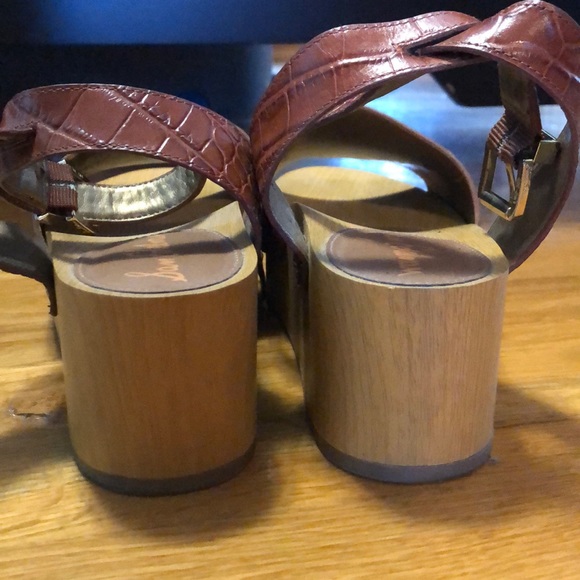 Sam Edelman Brynn Platform Sandals - Picture 2 of 5